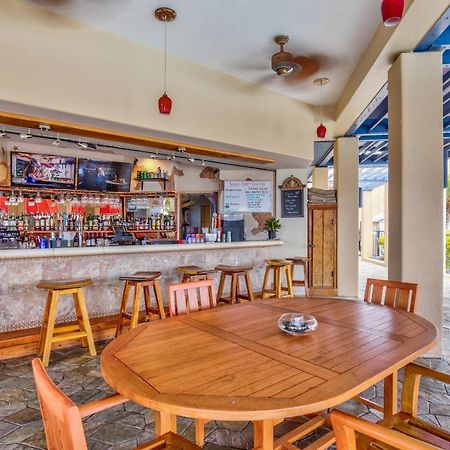 Oceanfront Complex With 2 Pools, Tennis Courts, And Expansive Ocean Views - 10-104 Kailua-Kona Buitenkant foto