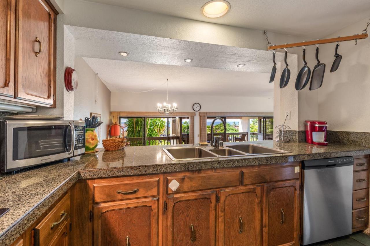 Oceanfront Complex With 2 Pools, Tennis Courts, And Expansive Ocean Views - 10-104 Kailua-Kona Buitenkant foto