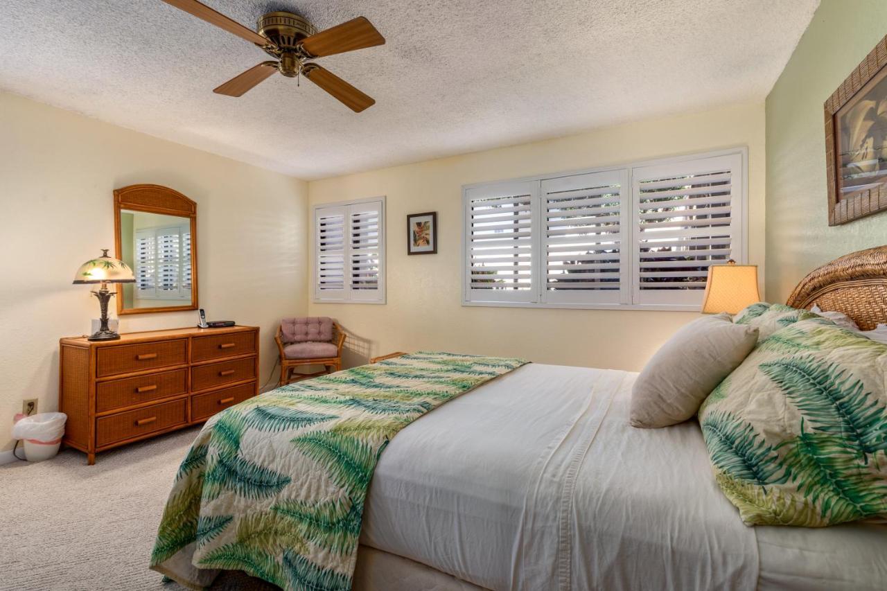 Oceanfront Complex With 2 Pools, Tennis Courts, And Expansive Ocean Views - 10-104 Kailua-Kona Buitenkant foto