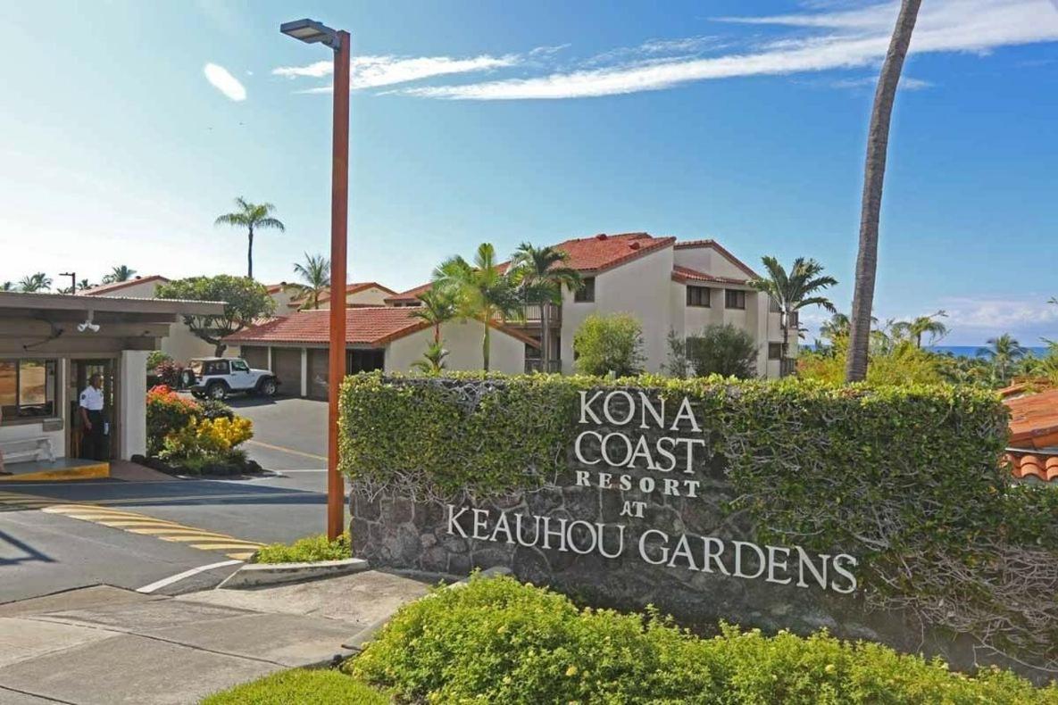 Oceanfront Complex With 2 Pools, Tennis Courts, And Expansive Ocean Views - 10-104 Kailua-Kona Buitenkant foto